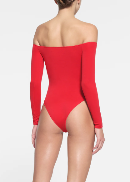 ESSENTIAL OFF THE SHOULDER BODYSUIT