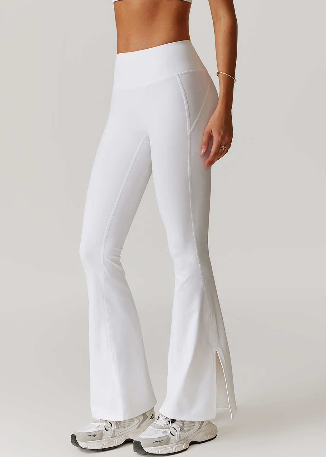Customized Hip-lift flared wide-leg pants