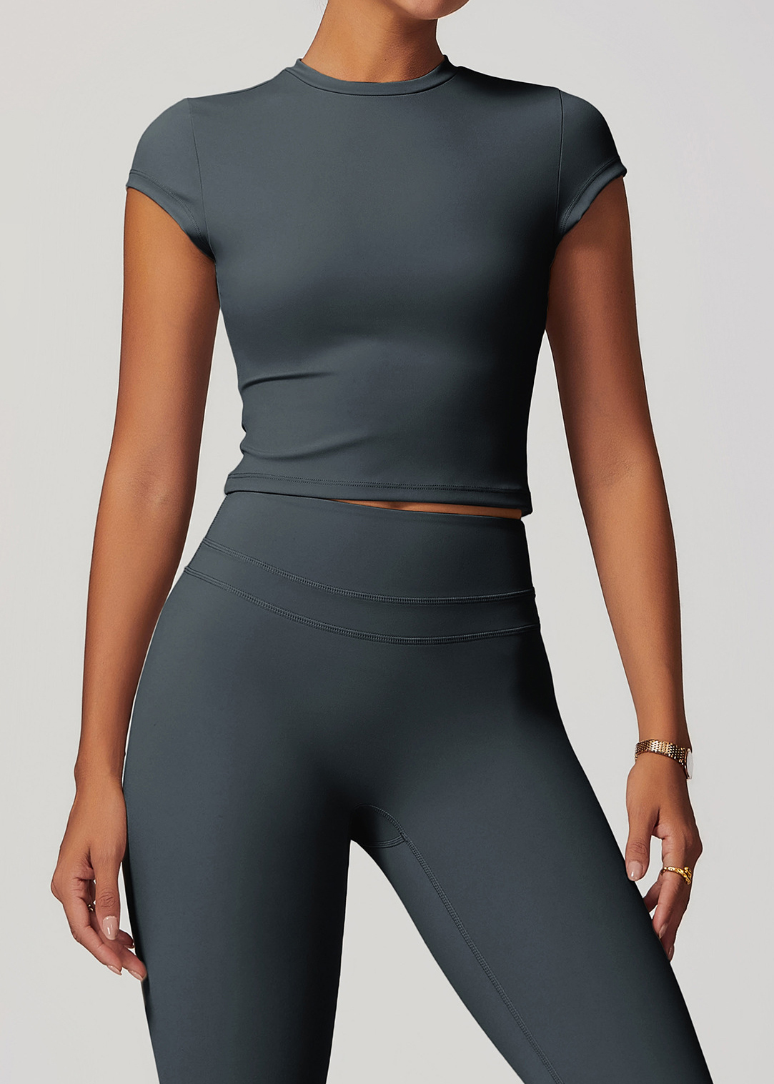 Customized Quick Dry Yoga Wear Short Sleeve