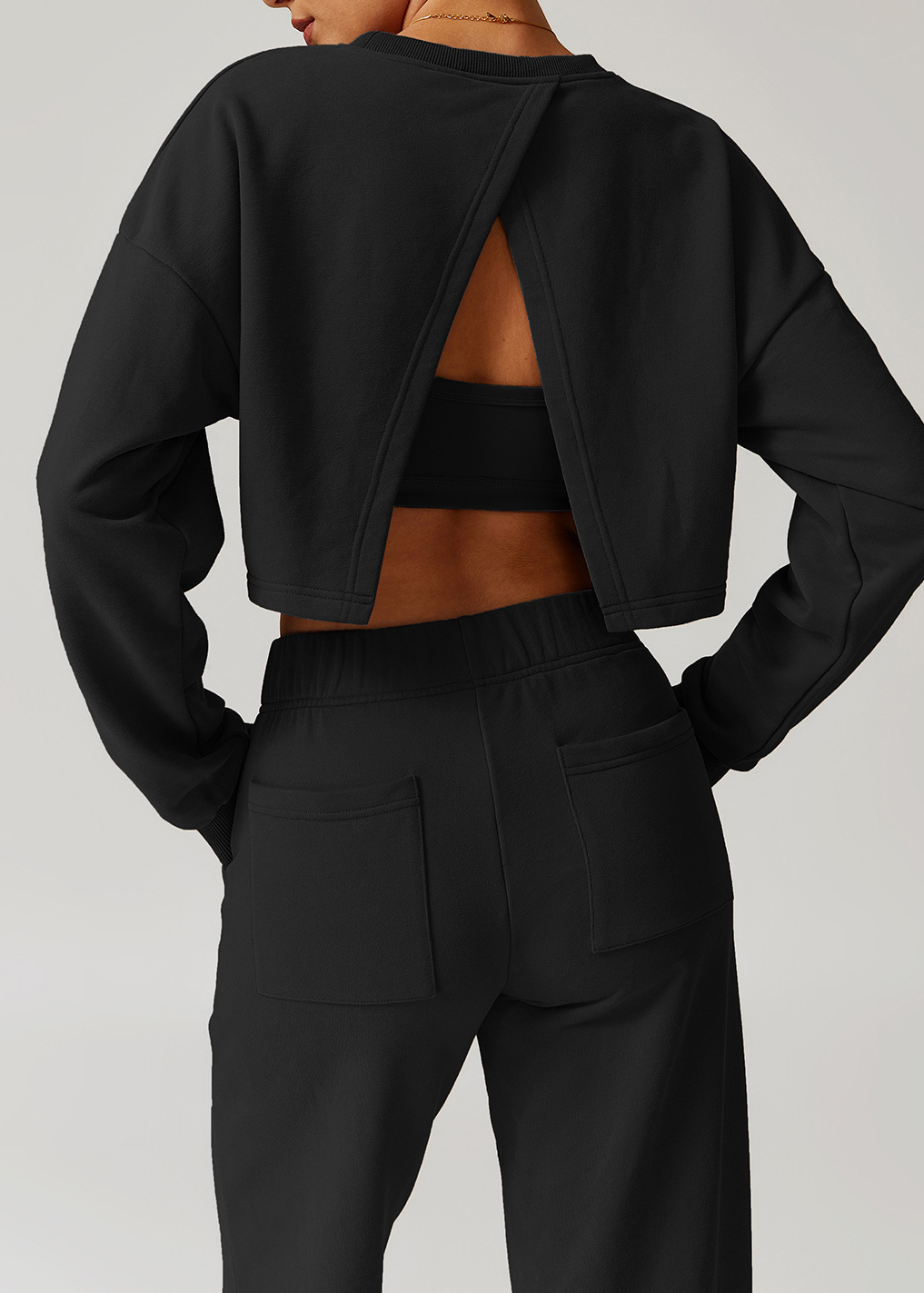 Customized autumn and winter round neck sports sweatshirt