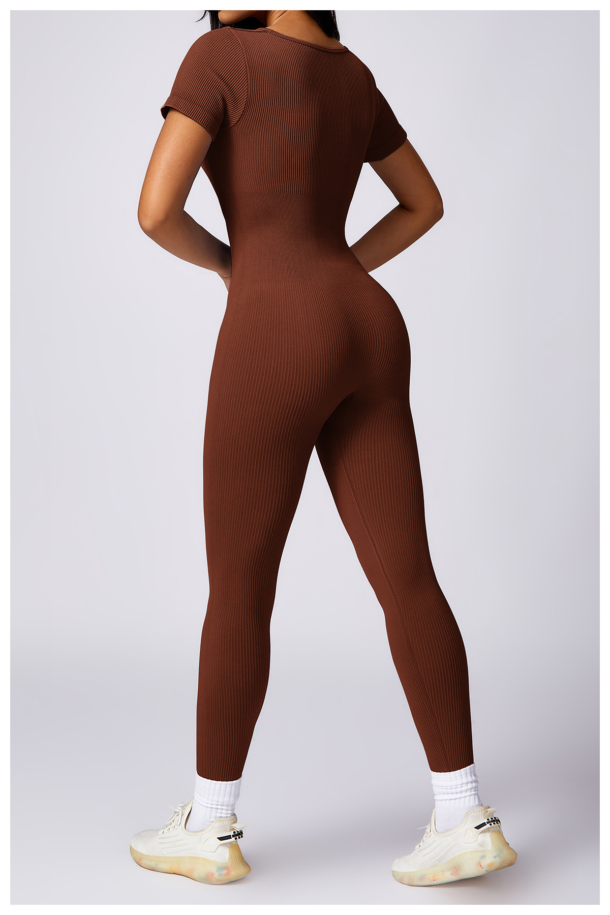 Customized Tight Seamless One-piece Yoga Wear