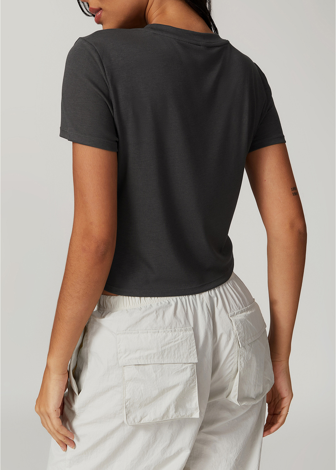 Customized Eco-friendly anti-bacterial quick-drying yoga short sleeves