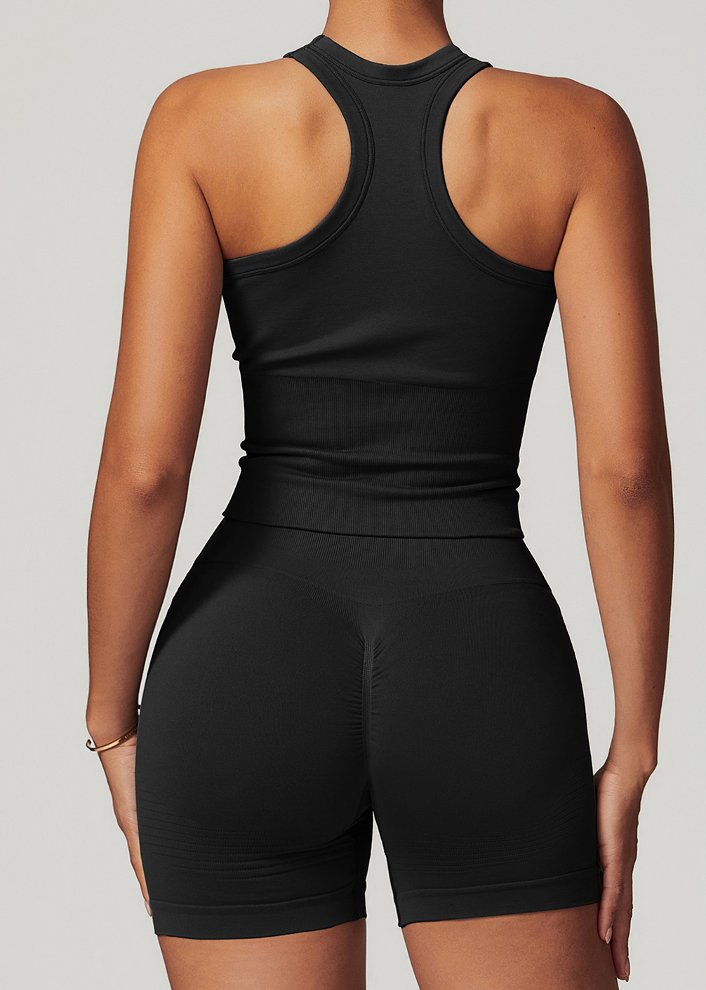 Customized Seamless tight yoga undershirt