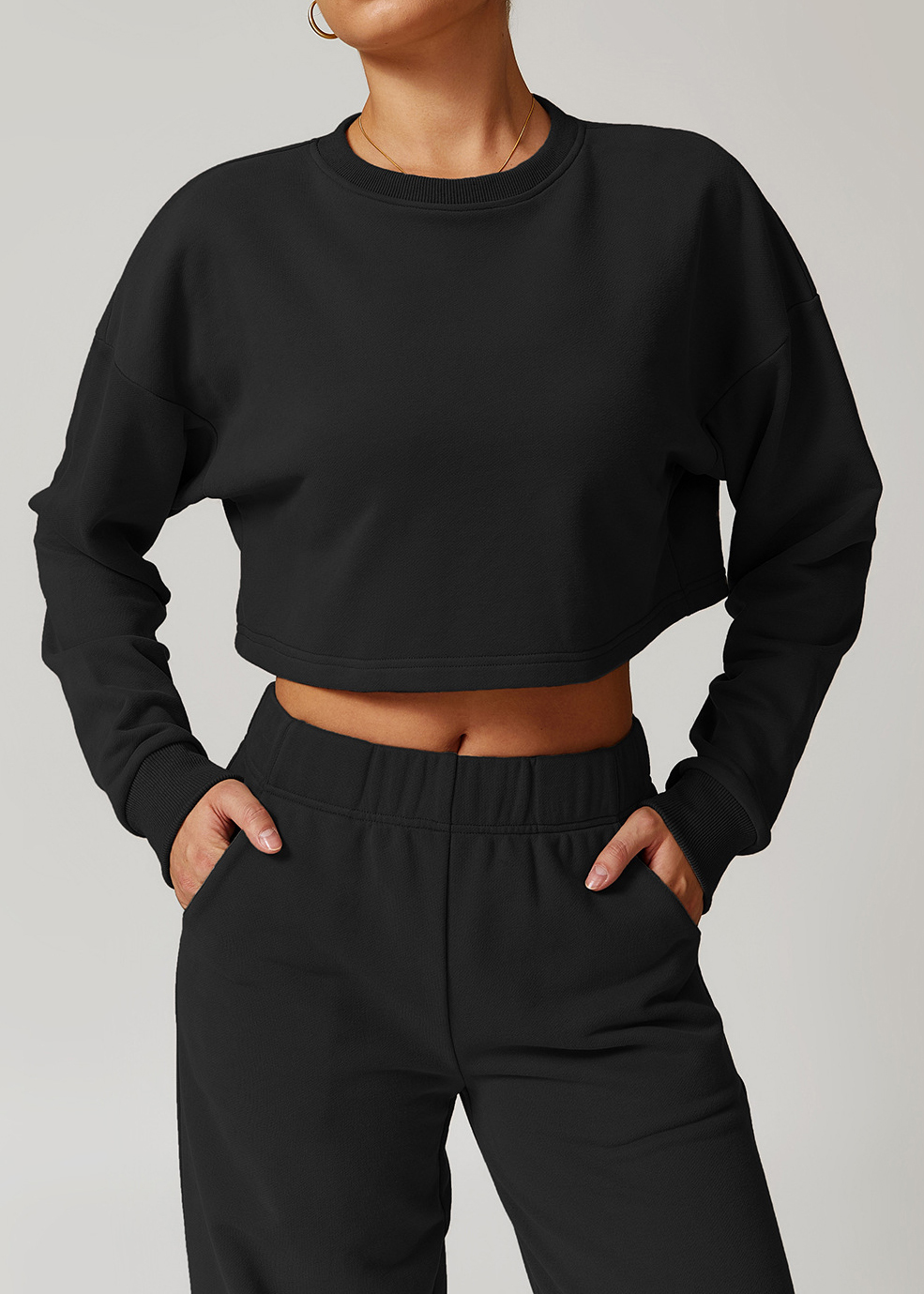 Customized autumn and winter round neck sports sweatshirt