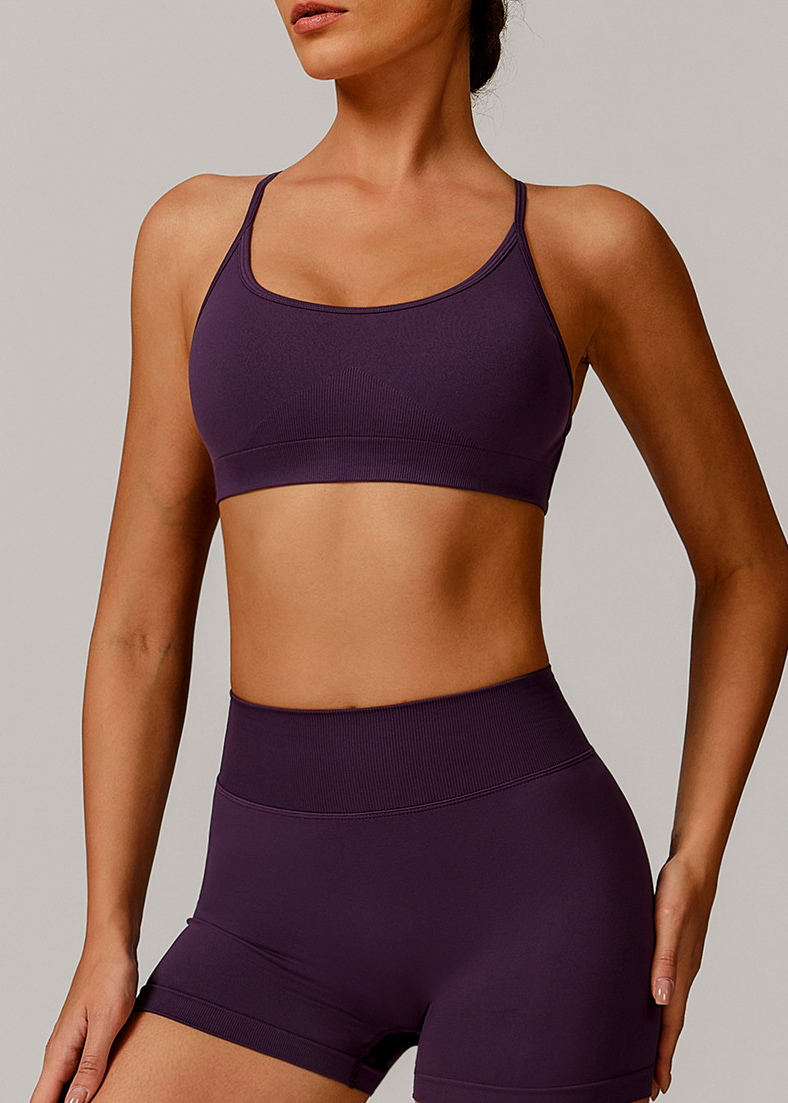 Customized seamless criss-cross back sports bra