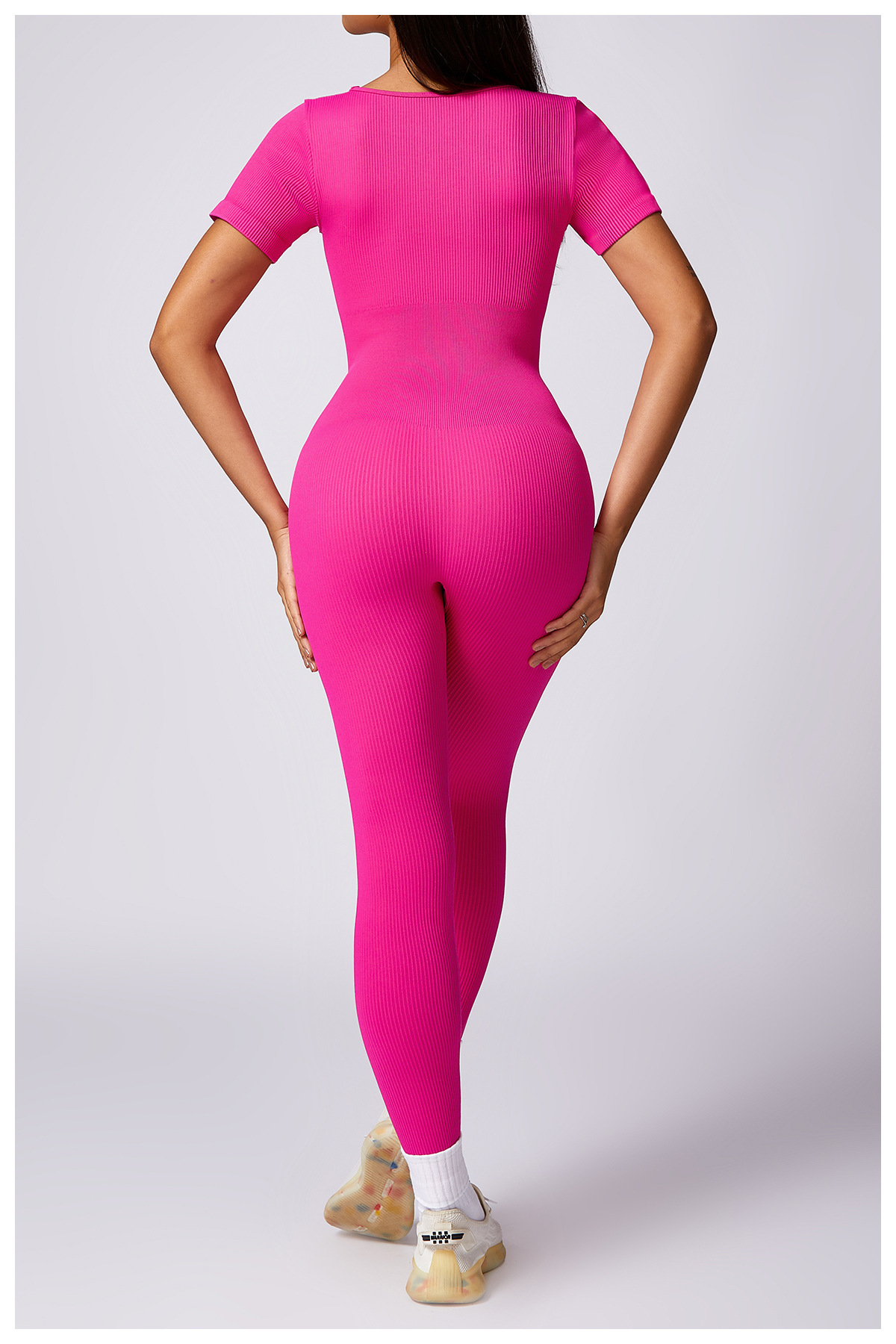 Customized Tight Seamless One-piece Yoga Wear