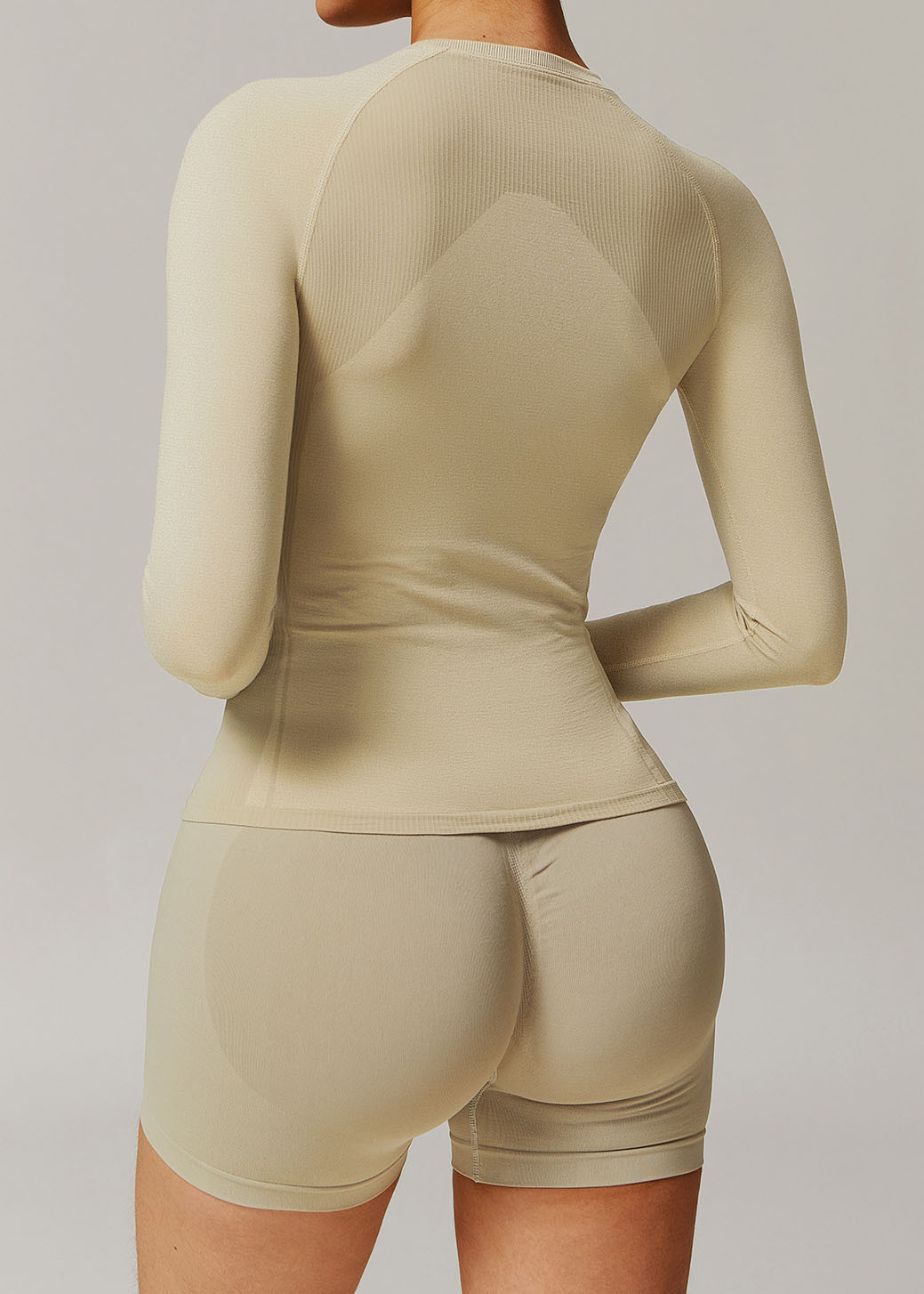 Customized Tight Fit Seamless Long Sleeve Yoga T-Shirt