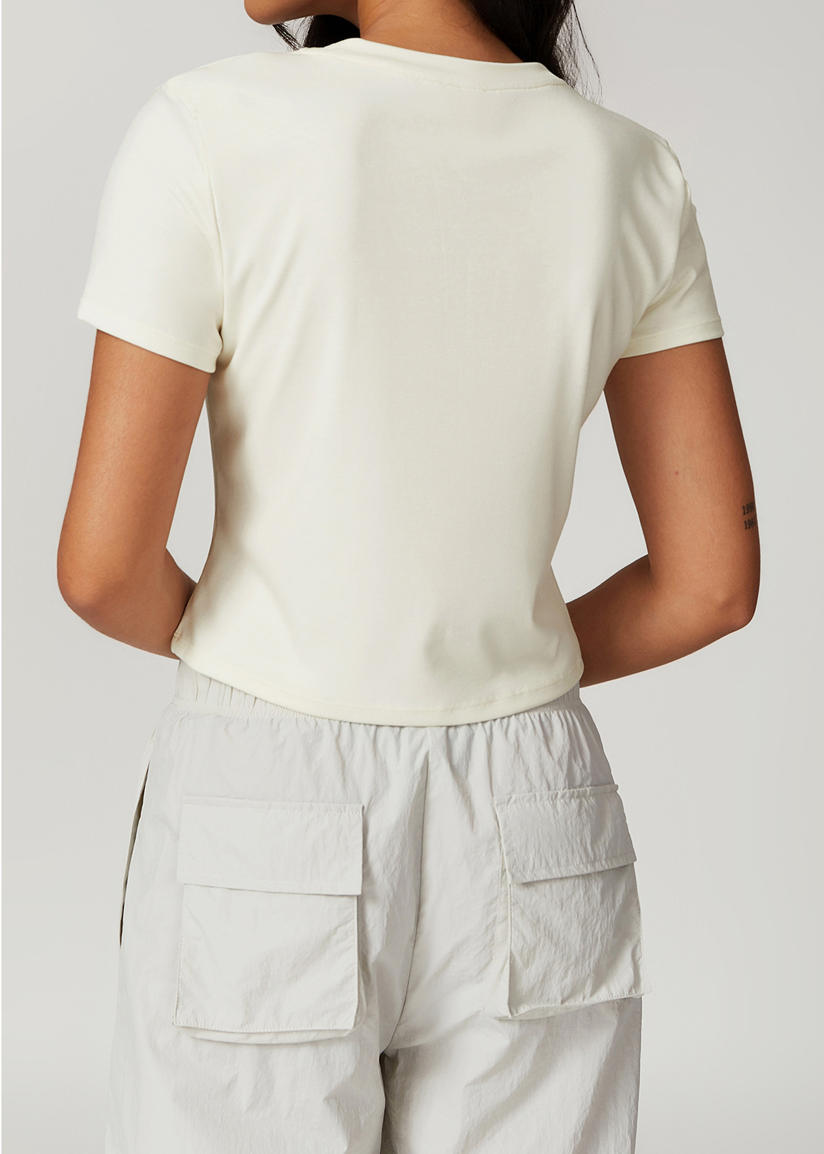 Customized Eco-friendly anti-bacterial quick-drying yoga short sleeves