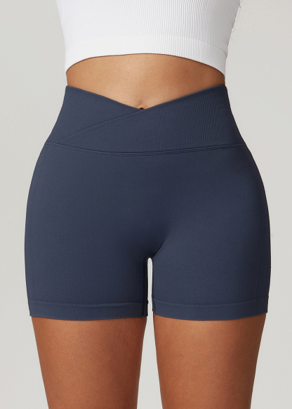 Customized Seamless tight yoga shorts for hip lifting