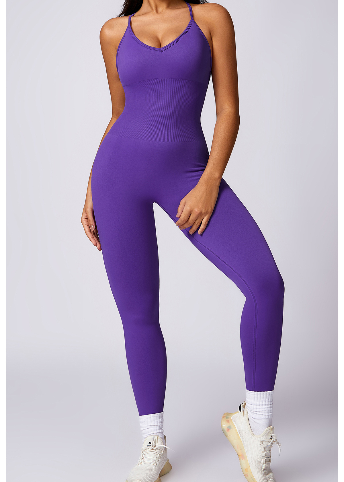 Customized Seamless One-piece Yoga Wear with Chest Pad