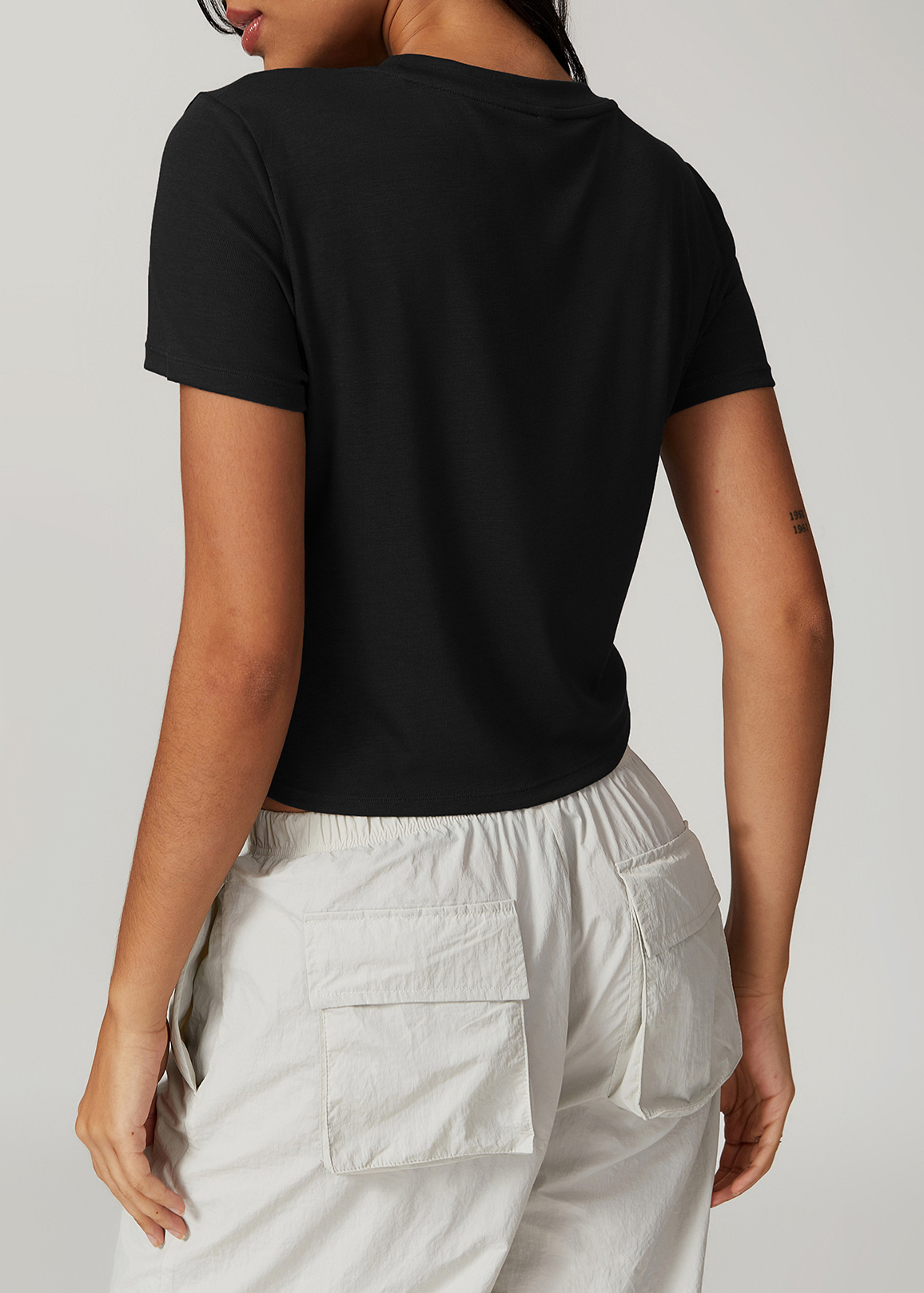 Customized Eco-friendly anti-bacterial quick-drying yoga short sleeves