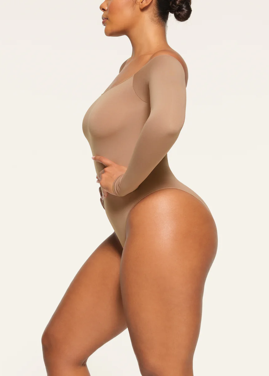 ESSENTIAL OFF THE SHOULDER BODYSUIT