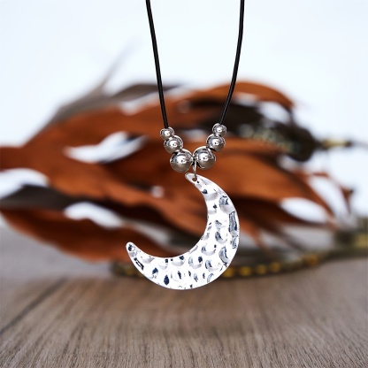 Silvery Boho Moon Shape Pendant Leather Rope Necklace