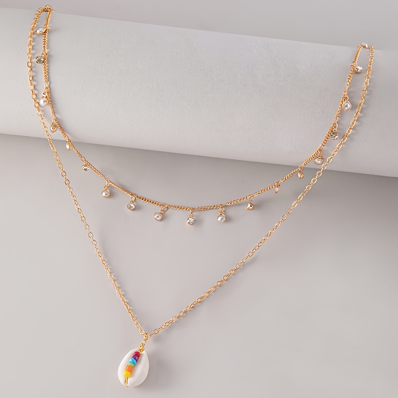 Boho style shell pendant necklace