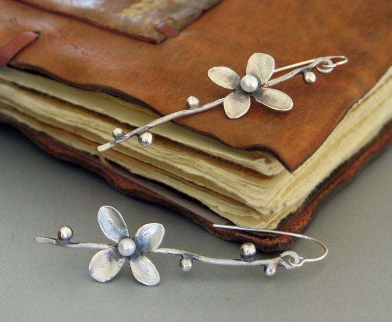 Bosimi Style retro simple flower Pearl earrings-canovaniajewelry
