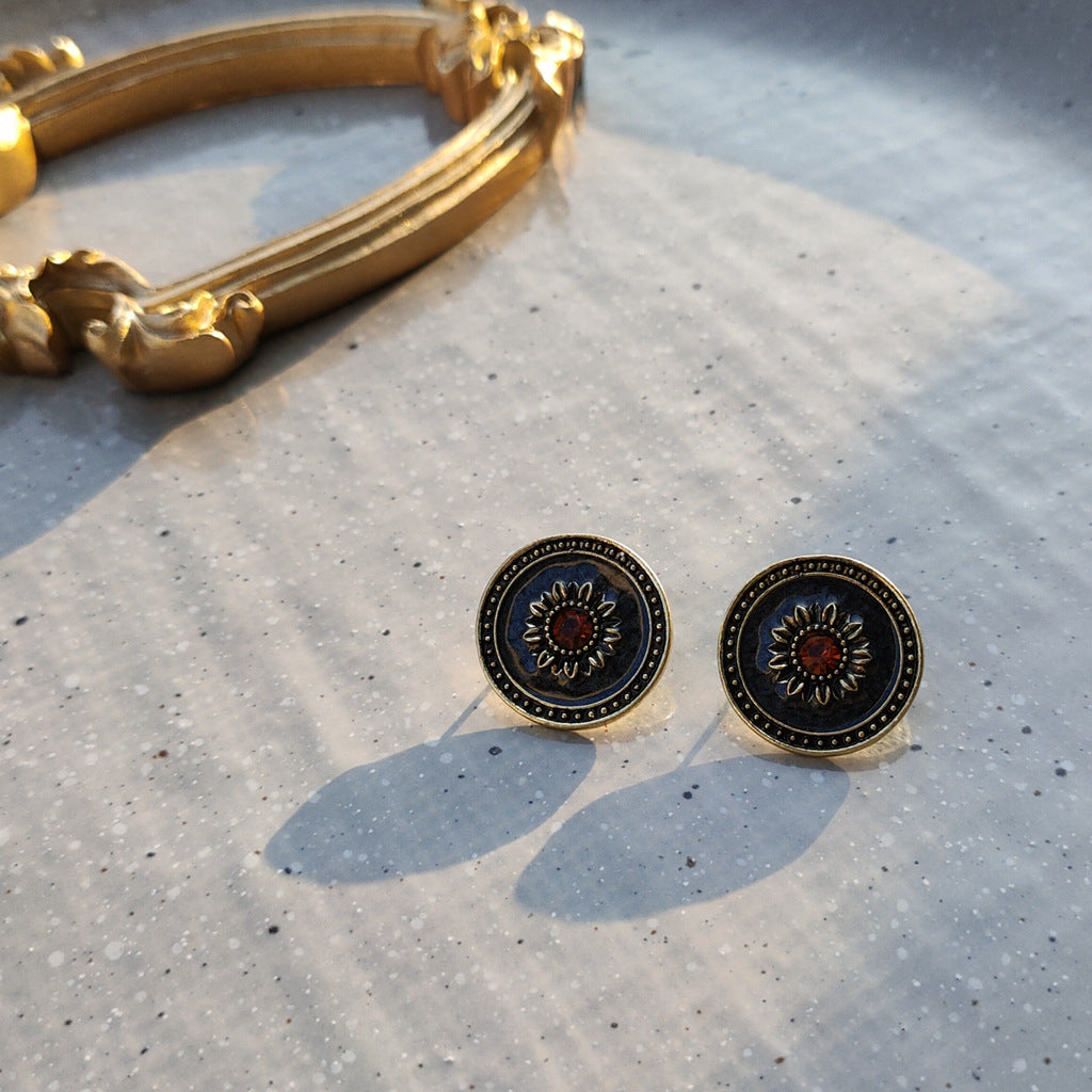 Retro palace round dark flower earrings-canovaniajewelry