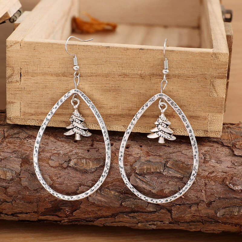 Cutout Christmas Tree Earrings-canovaniajewelry