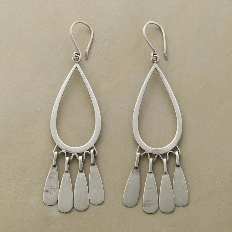 Simple Fashion Metal Hang Water Droplets Earrings-canovaniajewelry