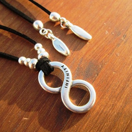 Infinity Double Ring Velvet Alloy Multi-layer Retro Fashion Necklace