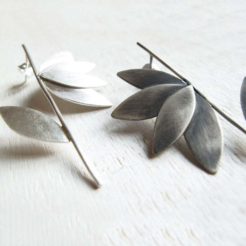 Retro Alloy Leaf Earrings-canovaniajewelry