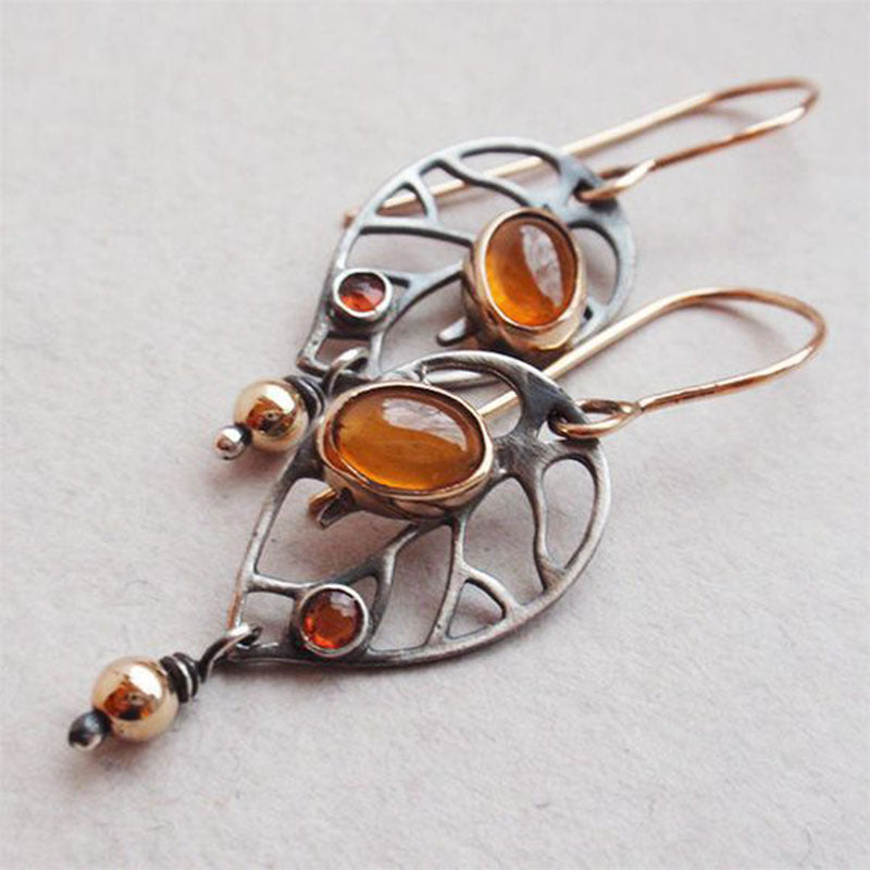 Hollow out leaf earrings-canovaniajewelry