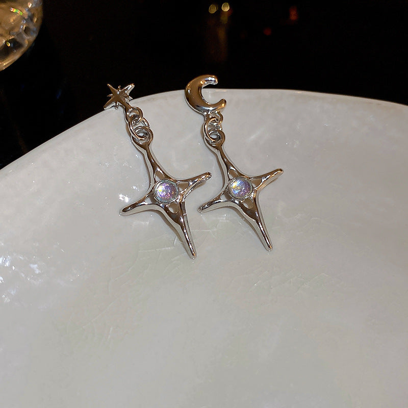 Asymmetric star and moon silver needle earrings-canovaniajewelry