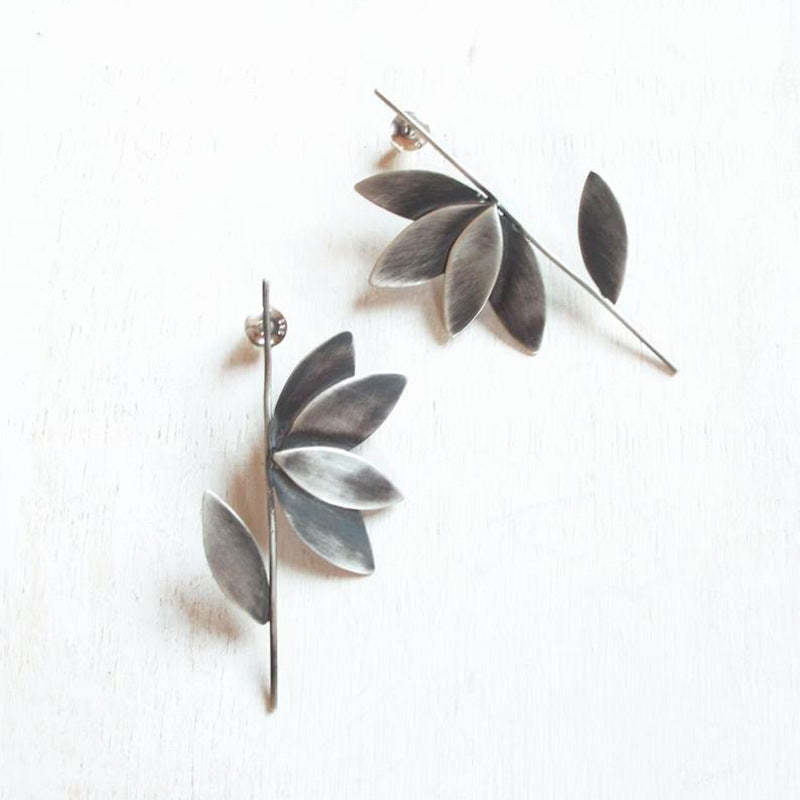 Retro Alloy Leaf Earrings-canovaniajewelry