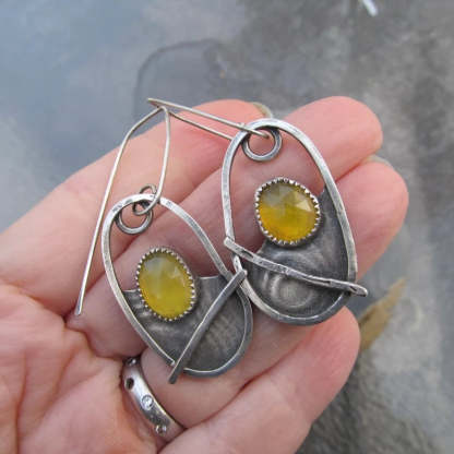 Oval semi-hollow alloy zircon earrings for women-canovaniajewelry