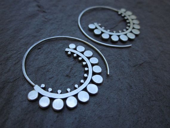 Round spiral vintage earrings-canovaniajewelry