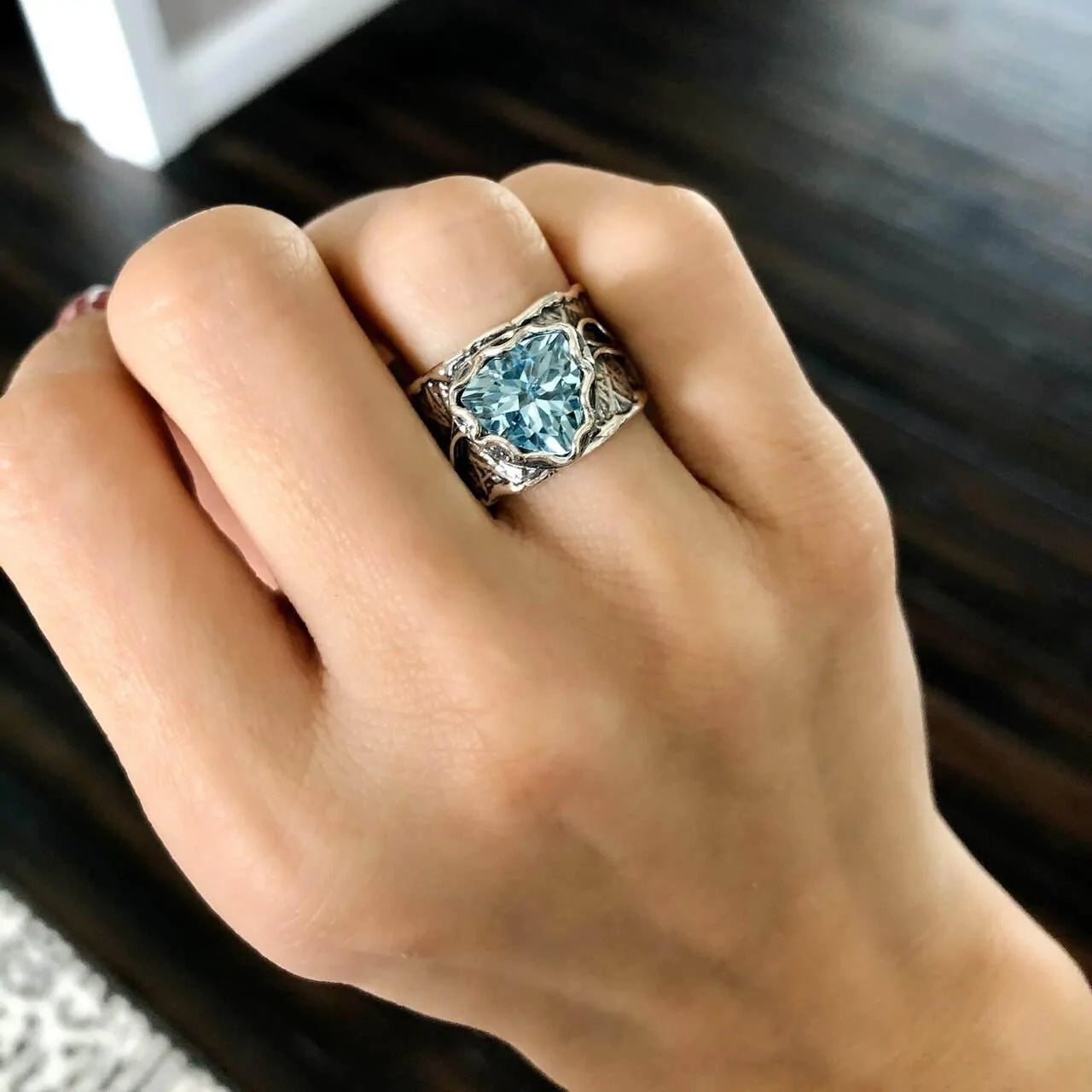 Alloy inlaid blue zircon creative ring for men and women-canovaniajewelry