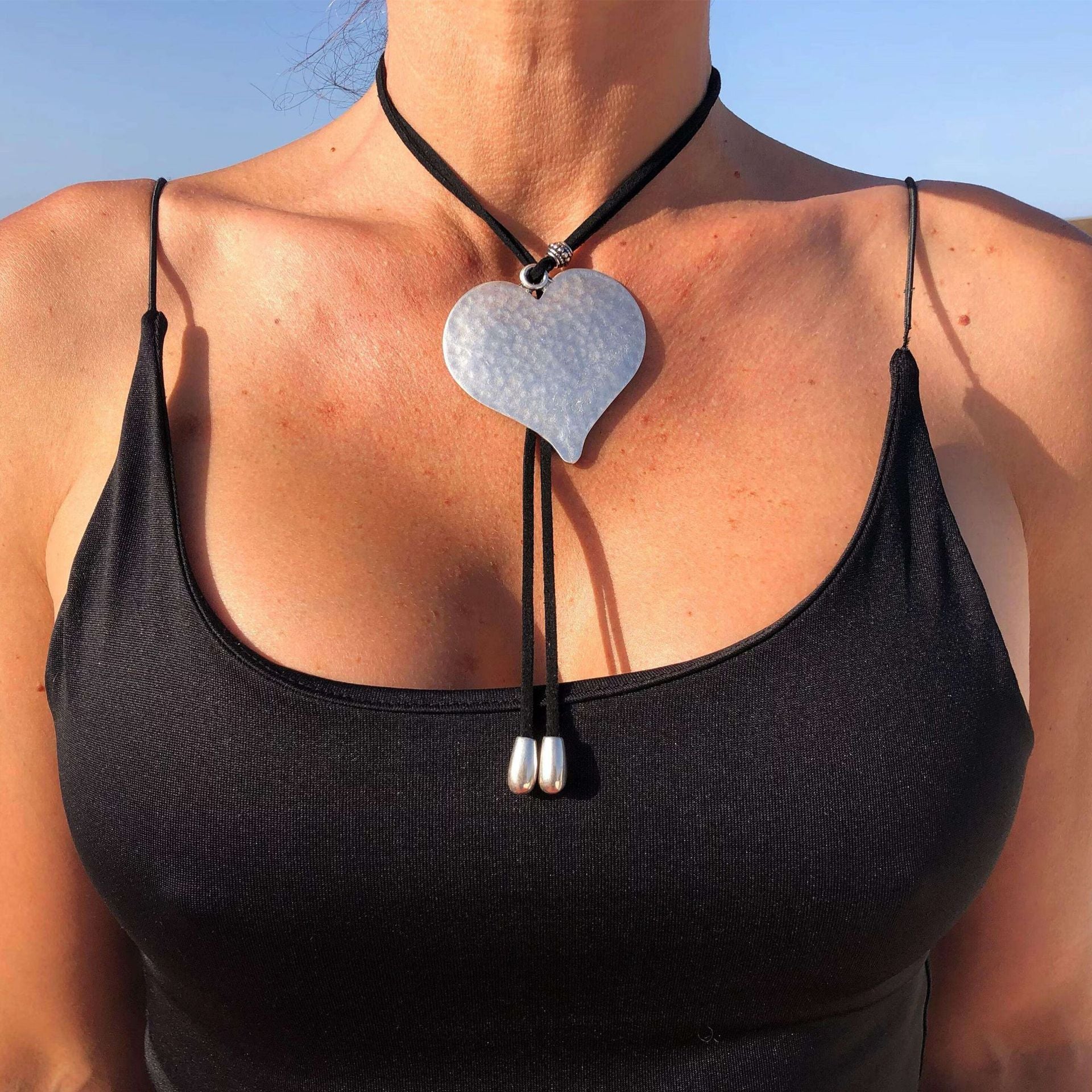 Bohemian vintage big heart leather necklace-canovaniajewelry