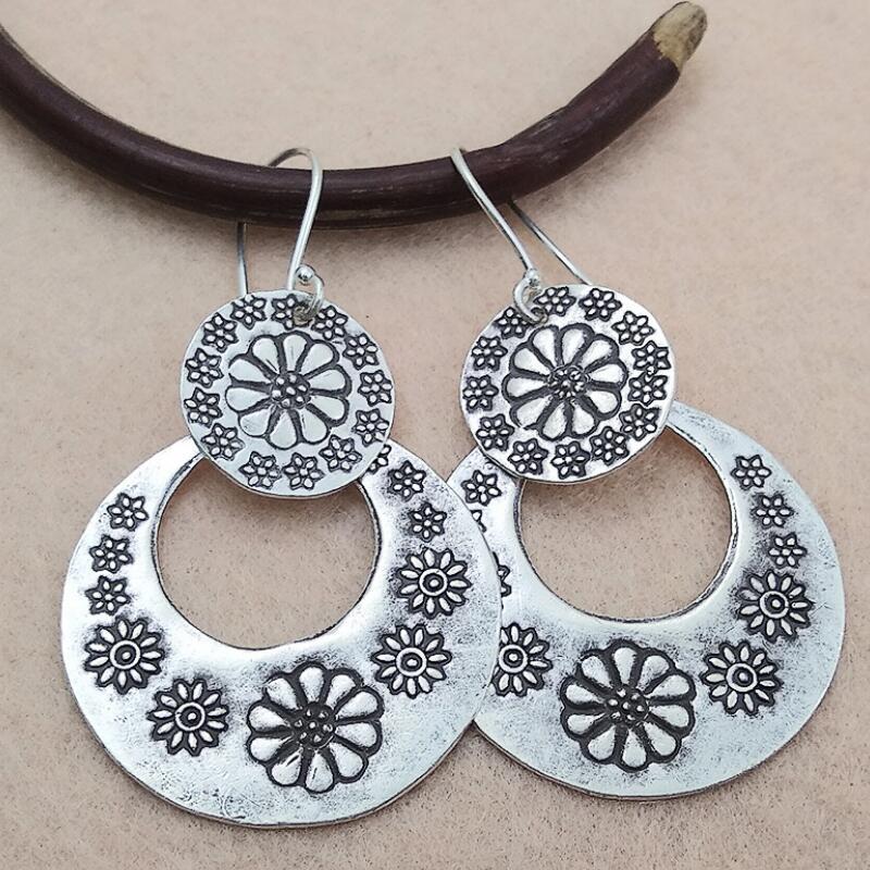 Boho vintage Hollow out moon cut earrings-canovaniajewelry