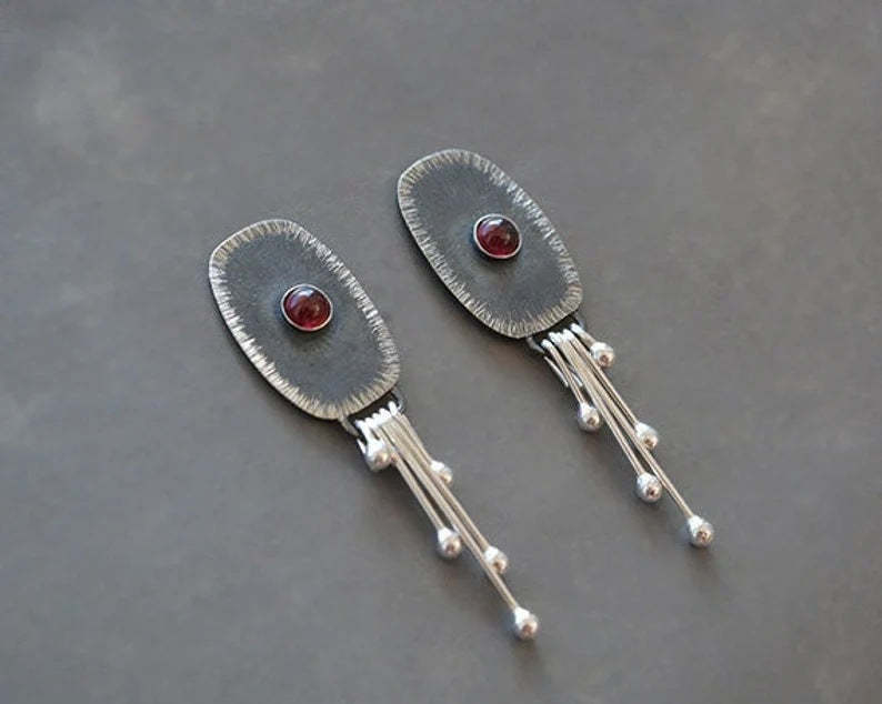 Vintage oval tassel pendant earrings-canovaniajewelry