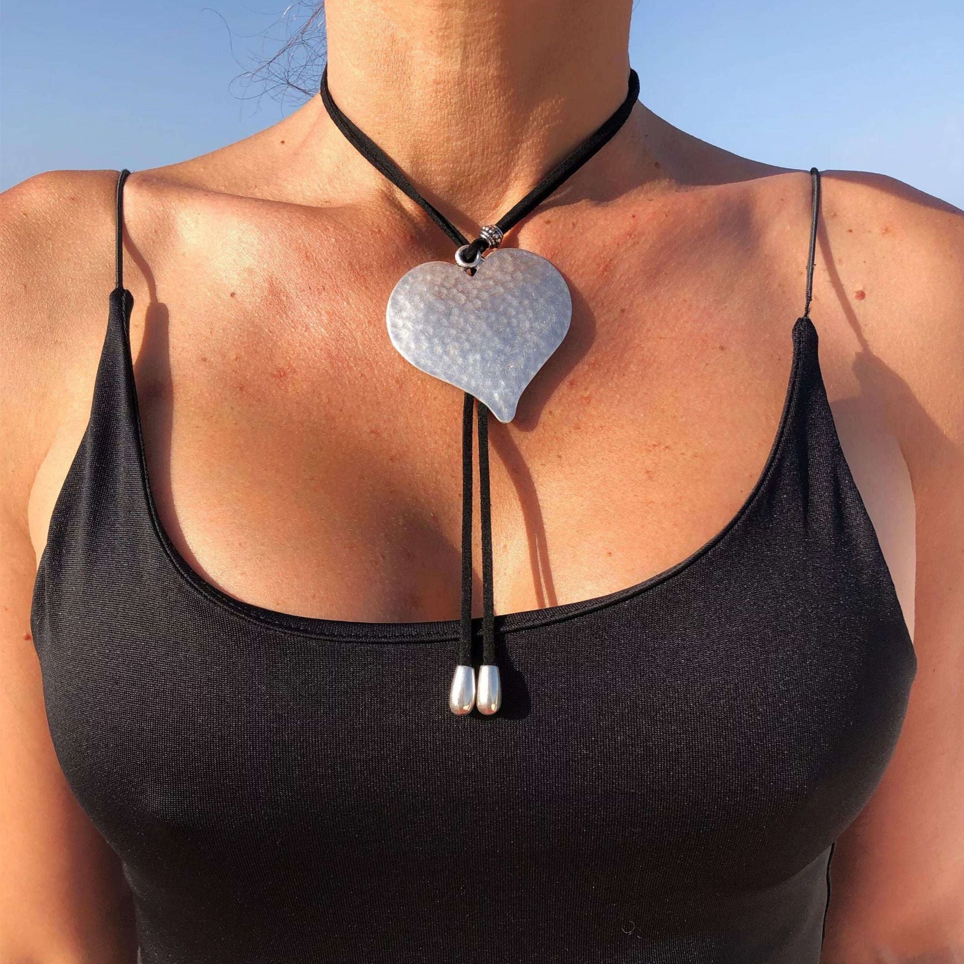 Bohemian vintage big heart leather necklace-canovaniajewelry