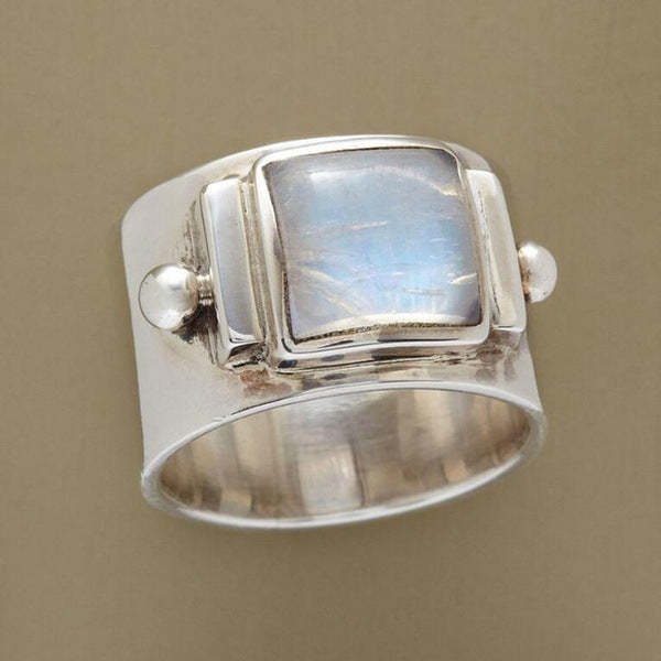 Vintage moonstone ring-canovaniajewelry