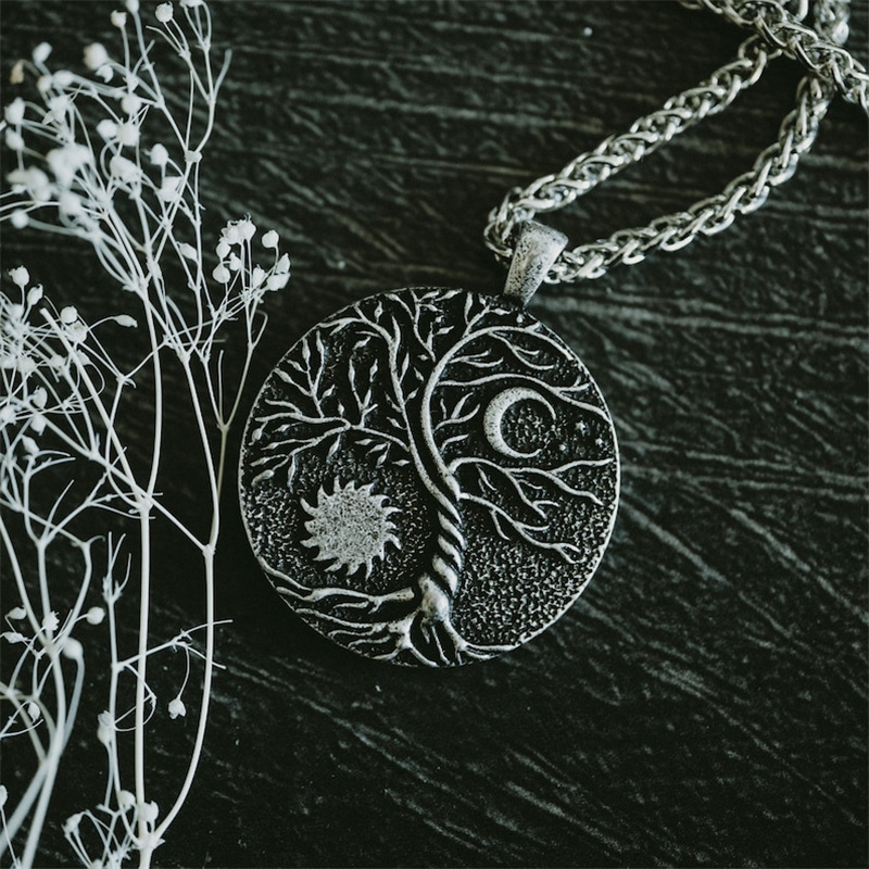Creative and Fashionable Tree of Life Sun and Moon Exquisite Pendant Necklace Clavicle Chain Gift