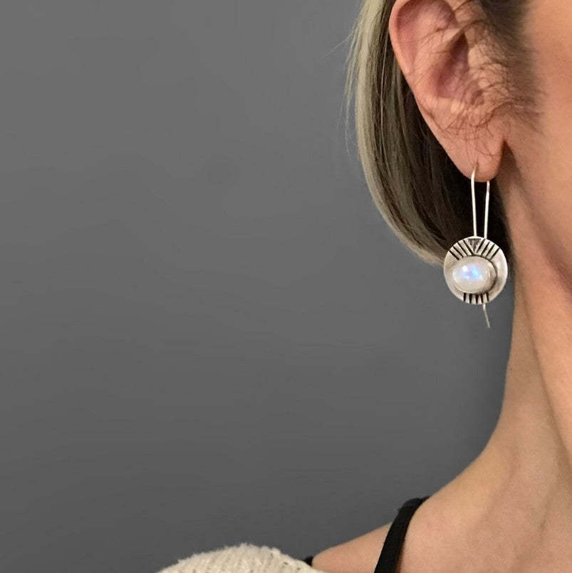 Vintage geometric round set moonstone earrings-canovaniajewelry