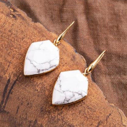 Diamond shaped rough stone earrings-canovaniajewelry