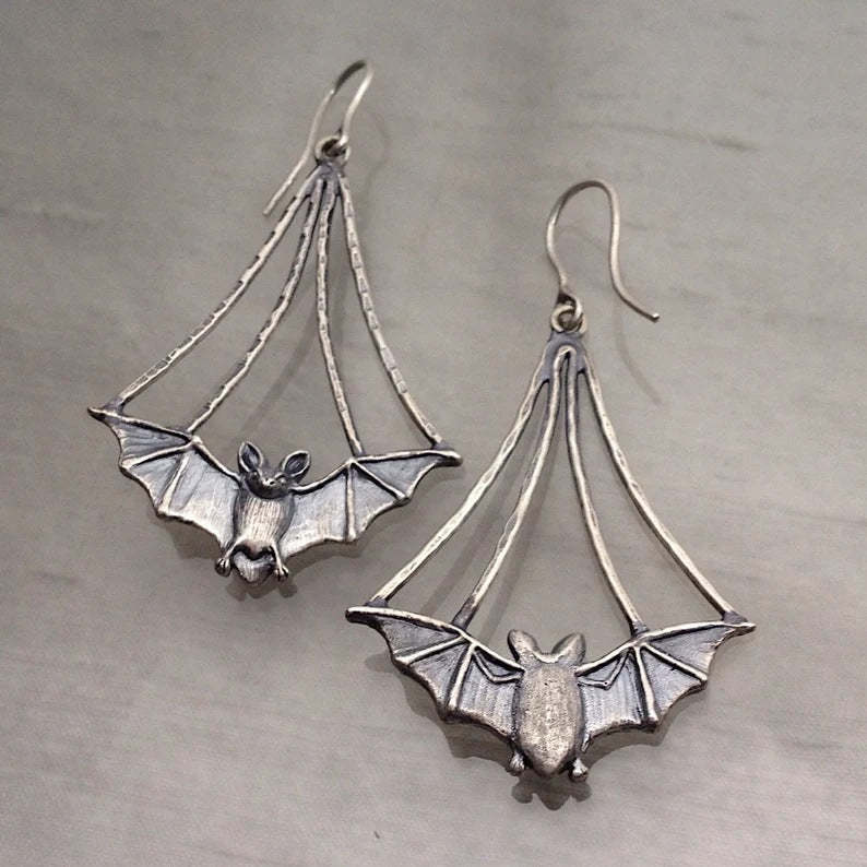 Vintage bat alloy earrings-canovaniajewelry