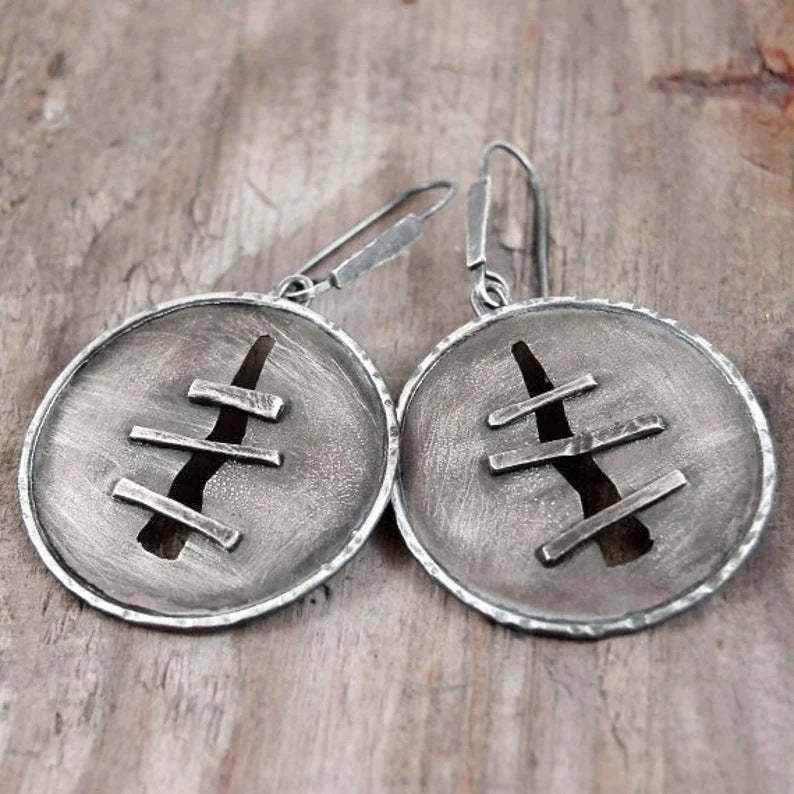 Vintage do old geometric cut-out alloy pendant earrings-canovaniajewelry