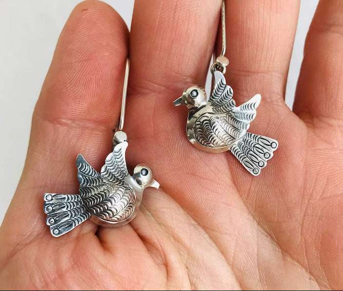 Retro alloy bird earrings-canovaniajewelry