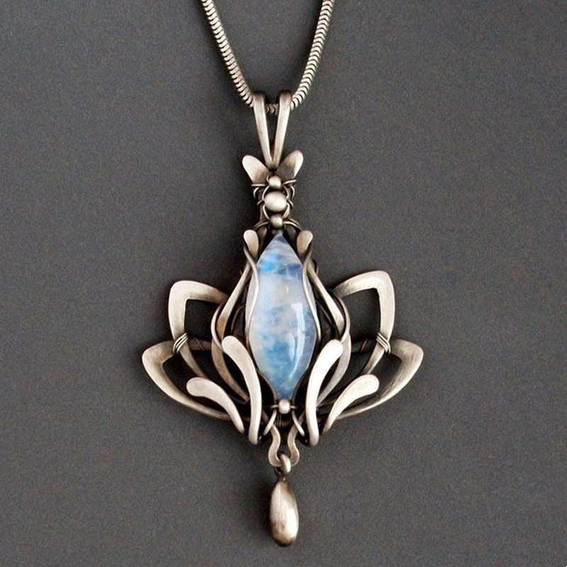 Bohemian Lotus Moonstone Fashion Necklace Exquisite Women's Jewelry