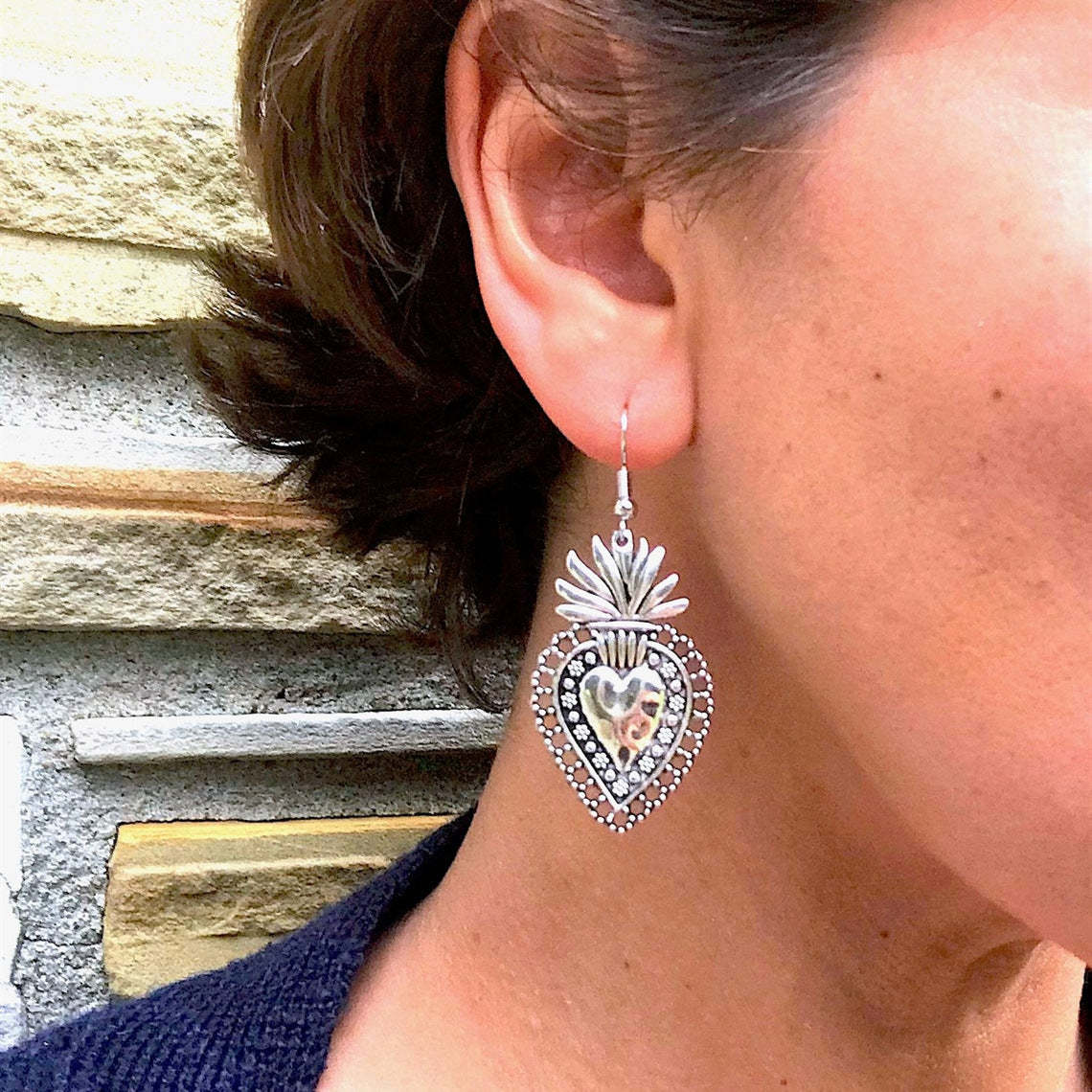 Heart shaped light drop earrings-canovaniajewelry