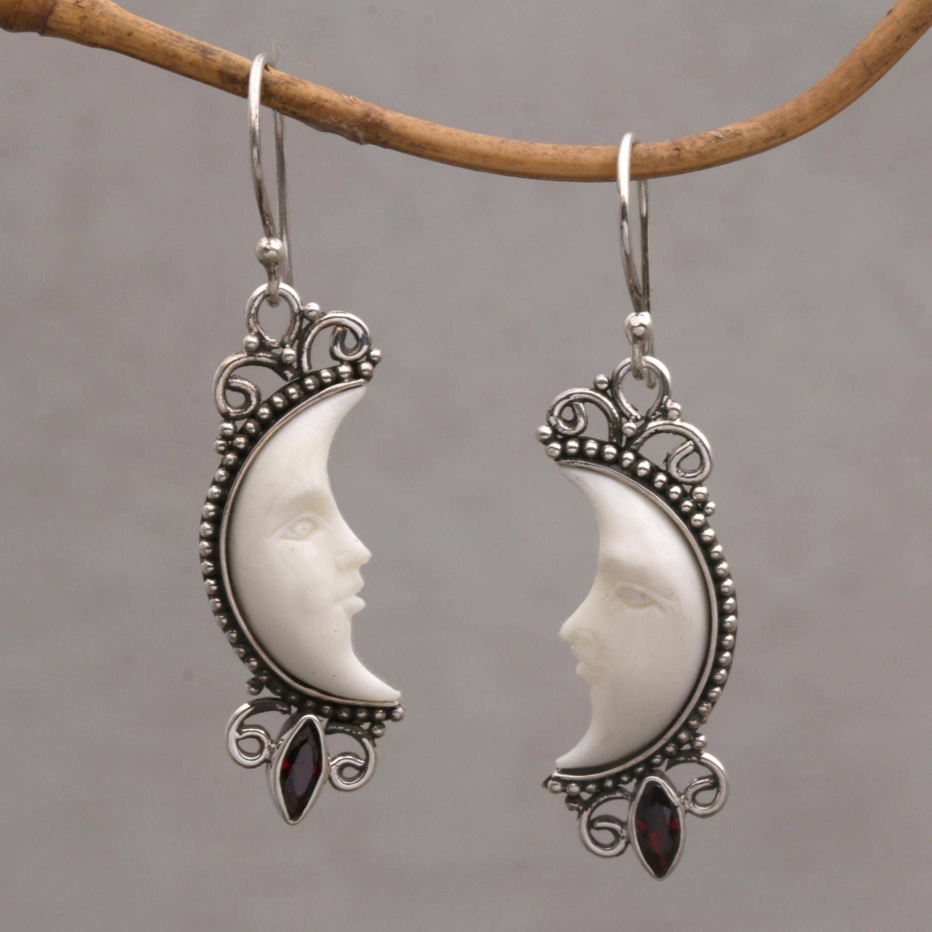 Niche creative moon face and ear drop-canovaniajewelry