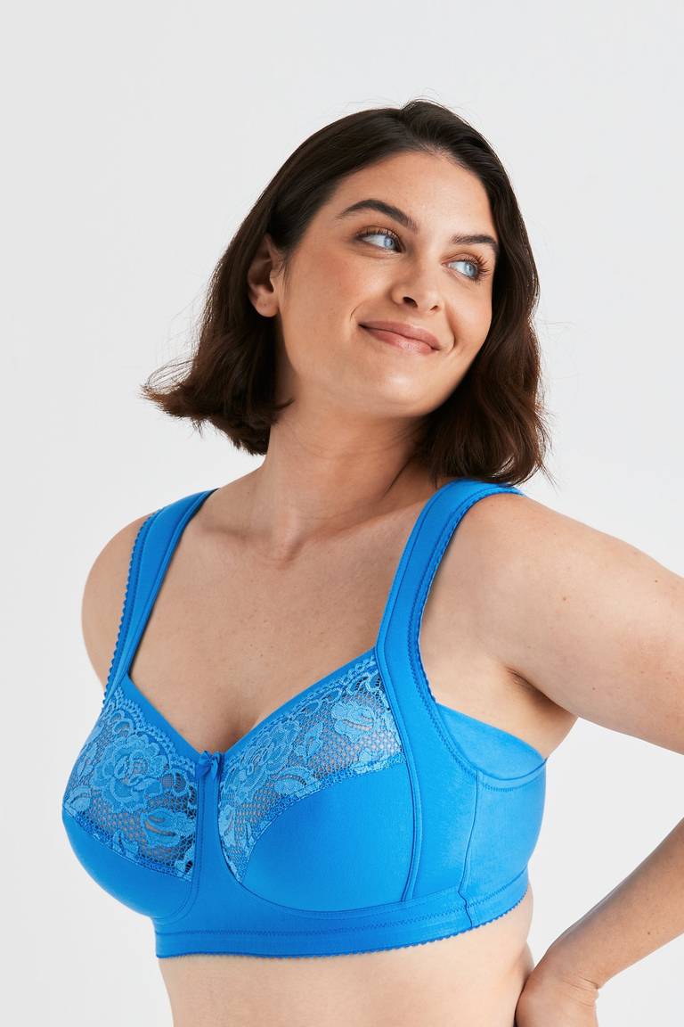 „Triumph“ – 4 vnt. pakuotė (75B–115F) 💝💝💝 Nėriniuota liemenėlė