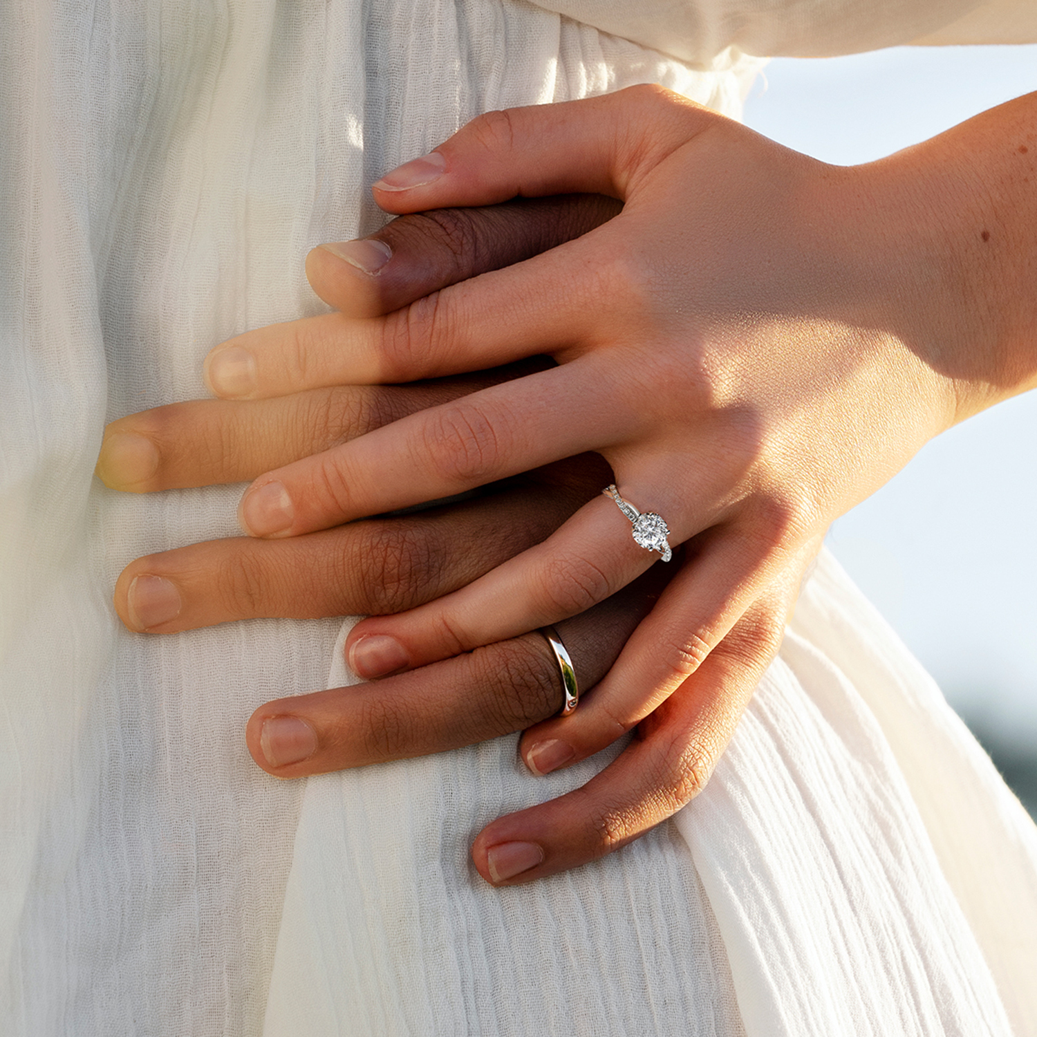 MomentWish Promise Ring for Women,1 Carat Moissanite Engagement Rings for Her S925 Sterling Silver, Simulated Diamond Twisted Vine Rings-Size 7