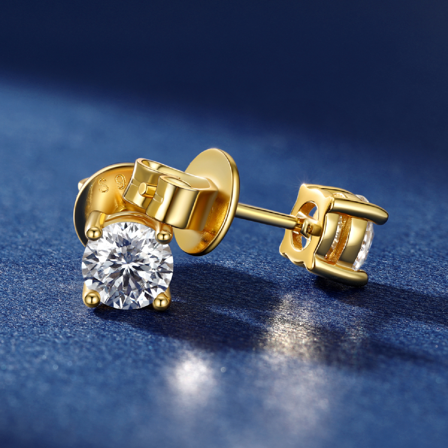 MomentWish Sterling Silver Moissanite Stud Earrings Gold Plated