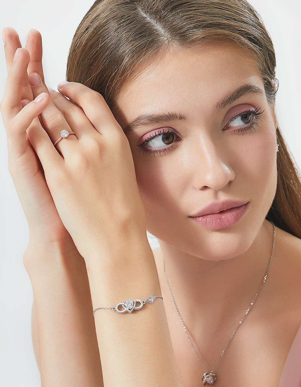 MomentWish Heart Infinity Bracelet With Moissanite