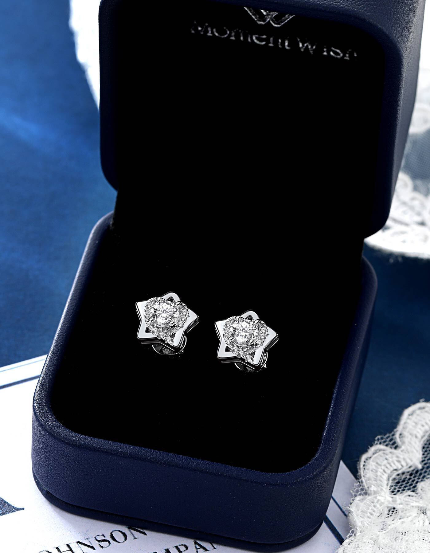 MomentWish 925 Sterling Silver Earrings For Women 1Carat Moissanite D Color VVS1 Simulated Diamond Stud Earrings