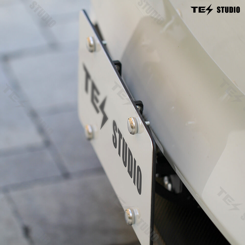 Tesstudio Model 3/Model Y License Plate Frame with Key Lock - Secure and Stylish